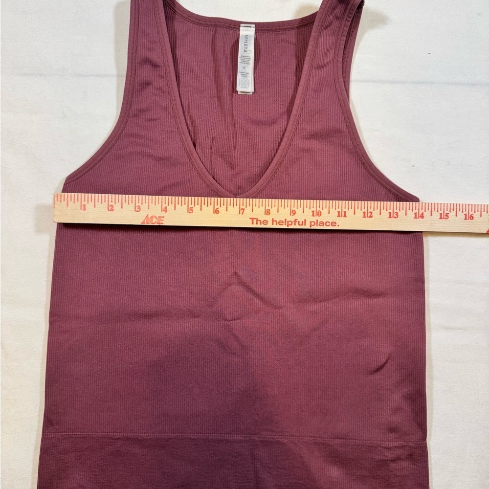 Athleta Women’s Ribbed Maroon Athletic Workout Tank Top - Picture 5 of 7